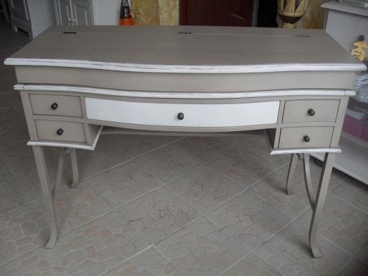 secrétaire ancien rénové en taupe et blanc bouches du rhone